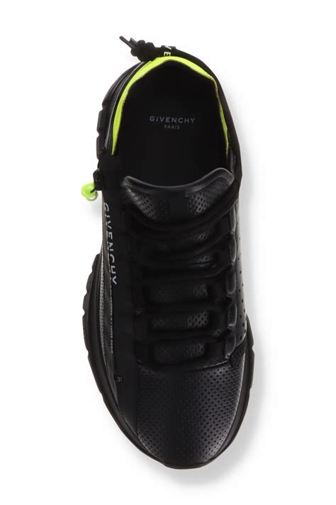 Luxusmarken Spectre Sneakers Givenchy Drake Store