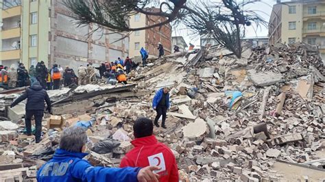 Por que os terremotos da Turquia causaram tanta destruição