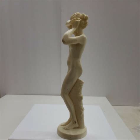 Phryne Before The Judges Woman Naked Coving Face Statue Preowned Ebay