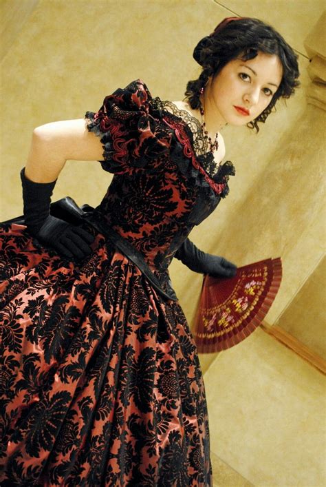 Pin Auf Fashion Gothic Gowns For Diabolical Scheming