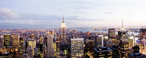 New York Skyline Panorama by Adamkaz