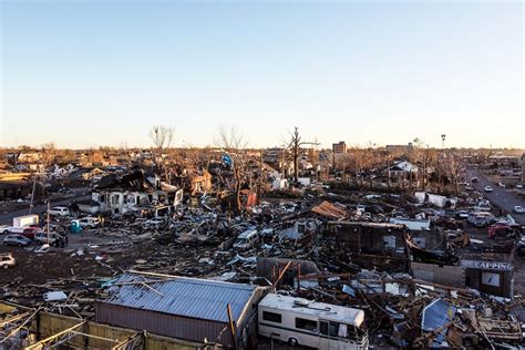 Nach Tornados Mehr Als Tote In Kentucky Brf Nachrichten