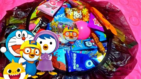 Hunting Snack Doraemon Pororo Baby Shark Yupi Coklat Es Krim Pizza Oreo