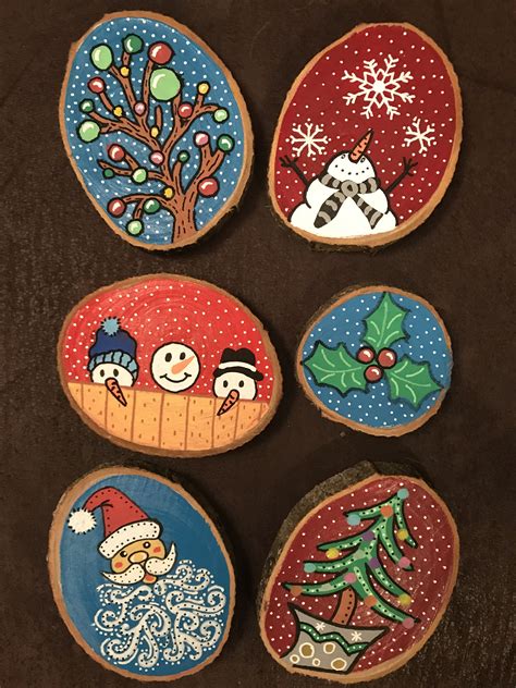 20 Painted Wood Slice Christmas Ornaments