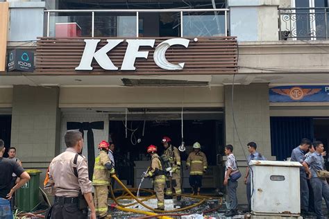 Sebelum Terbakar Gerai Kfc Di Sunter Sempat Ganti Tabung Gas