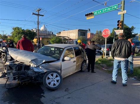 Aparatoso accidente en el sector Centro de Torreón deja dos niños