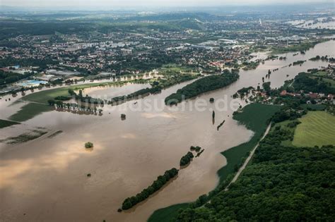 Luftbild Coswig Situation W Hrend Und Nach Dem Hochwasser An Den