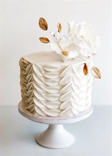 20 Elegant White And Gold Cake Designs The Wonder Cottage Elegant Cake Design Elegant