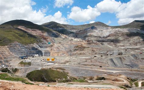 Minera Las Bambas inicia obras en tajo Chalcobamba en Apurímac