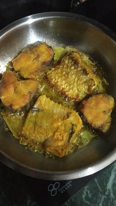 Aloo Phulkopi Diye Rui Macher Jhol Recipe Bengali Fish Curry With