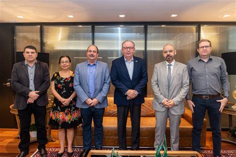 Ricardo Cavalcante Recebe O Presidente Do Conselho Nacional Do SESI Na