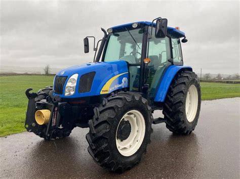 New Holland T5050 Tractor