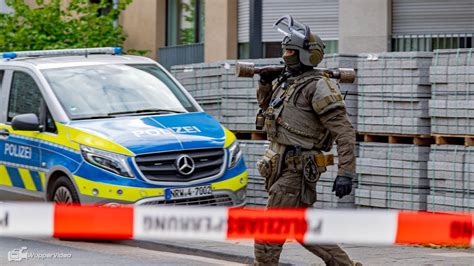 Sek Einsatz In K Ln Nach Angriff Mit Armbrust Youtube