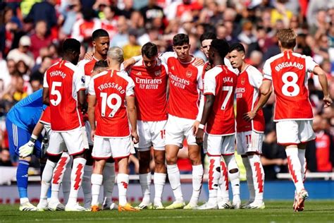 Premier League Arsenal Arrache La Victoire Contre Manchester United