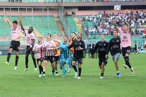 Gazzetta Dello Sport Un Palermo Da Dieci E Lode La Cooperativa Del Gol è Da Record Anche In