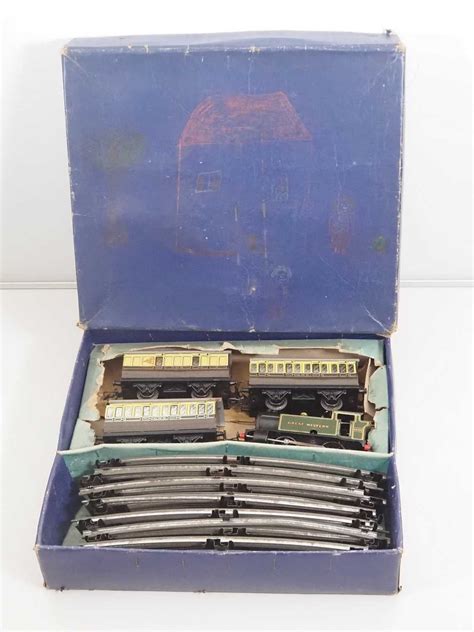 A HORNBY O Gauge Clockwork GWR Tank Passenger Train Set F G In F Box