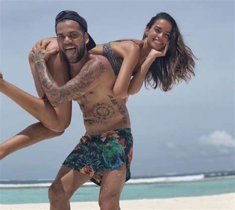 La carta íntima de Dani Alves que su mujer publicó por error FM Fiesta