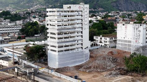 Pr Dios Da Universidade Gama Filho S O Implodidos Em Piedade Rio De