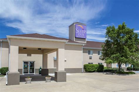 Sleep Inn & Suites Charles City, IA - See Discounts