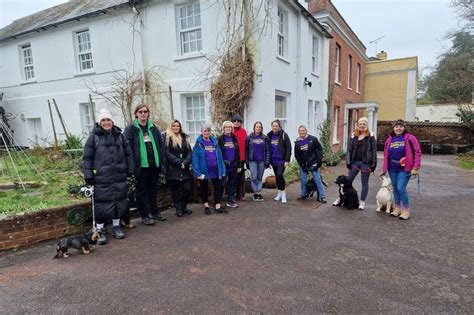 Dunelm Exeter employees go the extra mile for Dementia UK - Devon Live