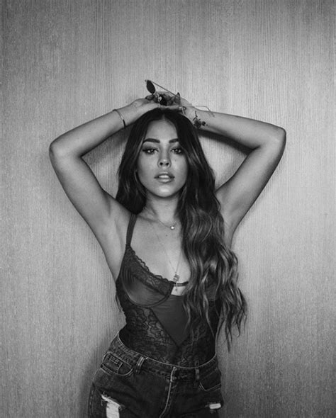 Danna Paola Impacta En Redes Sociales Con Foto De Lencería