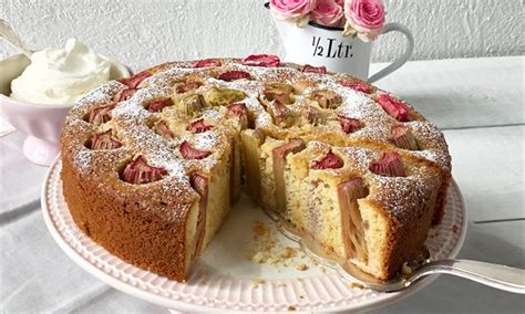 Rhabarber Marzipan Kuchen Rezept Dr Oetker