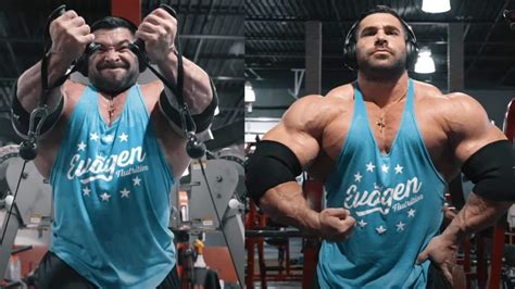 Derek Lunsford Demolishes A Massive Chest Workout Shows Of Impressive