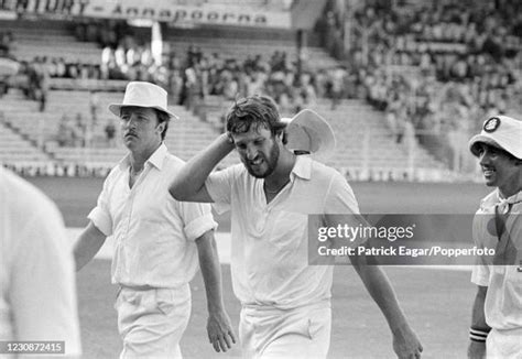 Ian Botham Cricket Photos And Premium High Res Pictures Getty Images