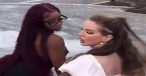 Sexyy Red Twerks With Lana Del Rey At Hangout Festival [video]