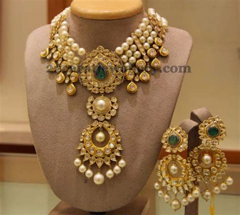 Kundan Neck Piece With Hangings Jewellery Designs