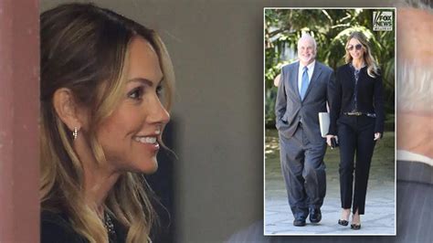 Kevin Costner S Estranged Wife Christine Baumgartner Spotted In Court