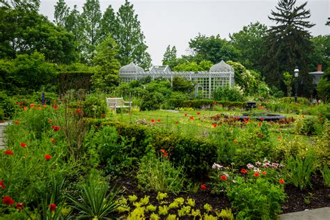 Snug Harbor Garden Tours - Snug Harbor Cultural Center & Botanical Garden