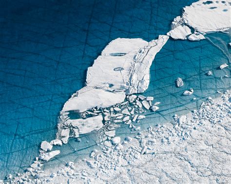 Réchauffement climatique sur la calotte glaciaire arctique au Groenland