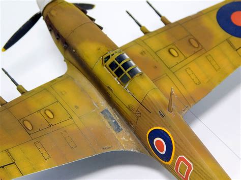 Unosetentaydos Hawker Hurricane Mk IIc Revell 1 72 AVIACION 1 72 PF