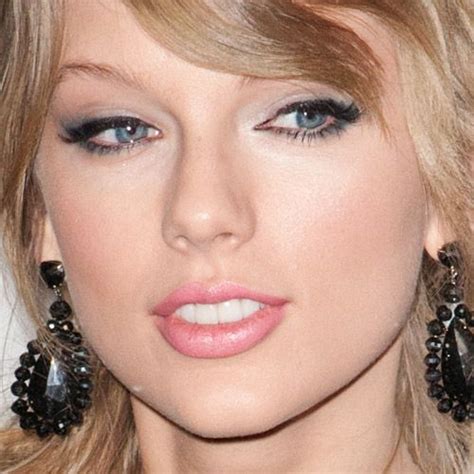 Taylor Swifts Makeup Photos And Products Steal Her Style Page 2