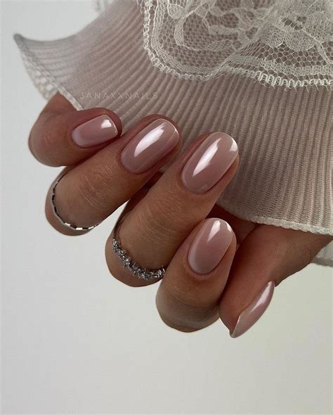 Glazed Donut Nails You Ll Want To Try Subtle Nails Chrome Nails