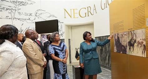 Aberta Exposição Sobre A Palanca Negra Gigante Portal De Angola