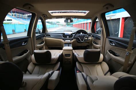 Interior Wuling Cortez Rockomotif