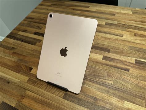 Apple Ipad Air Th Gen Wi Fi Rose Gold Gb A Lygu Swappa