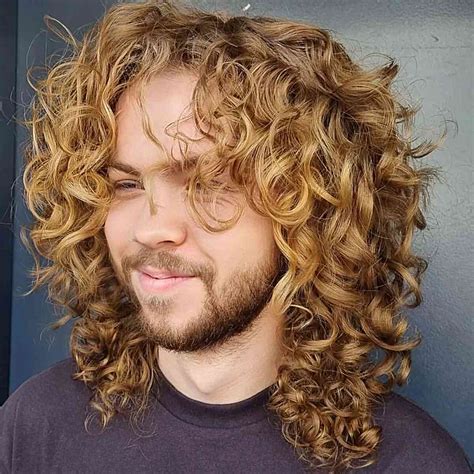 Haircut Styles For Men With Wavy Hair