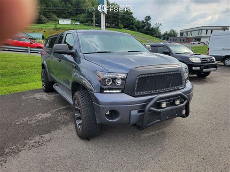 Toyota Tundra With X Fuel Assault D And R Atturo