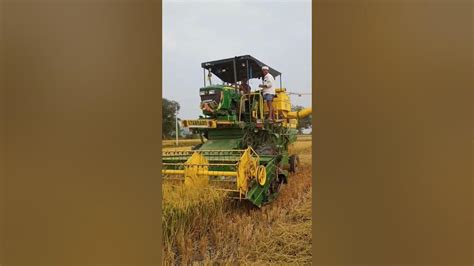 Modern Farming At Its Best Paddy Harvesting Machine India Youtube