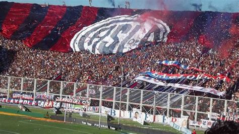 La Hinchada De San Lorenzo Alienta A Su Equipo Con Un Reconocido Tema