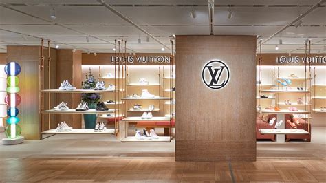 Louis Vuitton Store