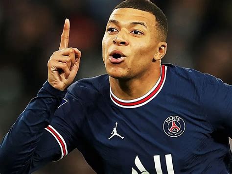 El curioso y nuevo apodo con el que bautizaron a Mbappé en el vestuario