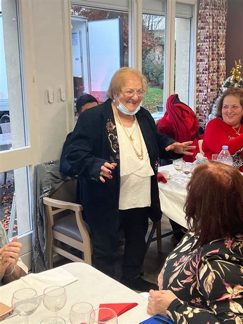 Ambiance festive pour le repas de Noël de Verrières le Buisson