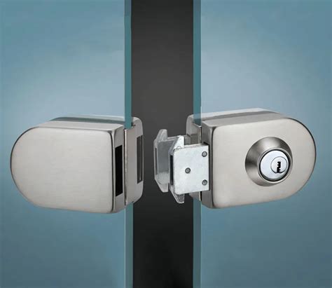 Sliding Central Glass Door Lock 304 Stainless Steel No Need To Open Holes Bidirectional Unlock