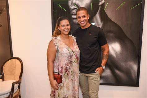 Fernando Torquatto movimenta galeria em Salvador lançamento de