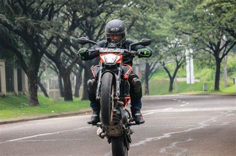 Ktm Duke Dinobatkan Sebagai The Best Sport Cc Naked Cc