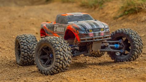 Traxxas E Maxx Brushless Edition Motocross Track 4k Slow Motion Youtube